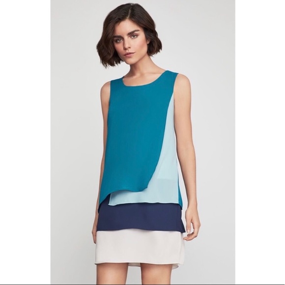 BCBGMaxAzria Dresses & Skirts - BCBGMaxAzria Haley Colour-Blocked Dress